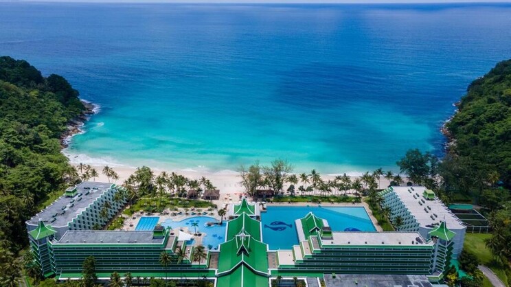 Le Meridien Phuket Beach Resort